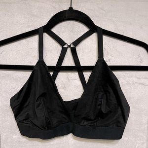 Auden bra size L